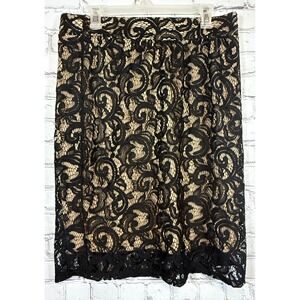 Maurices Lace Pencil‎ Skirt - Black Floral Overlay - Size 0(12/14)